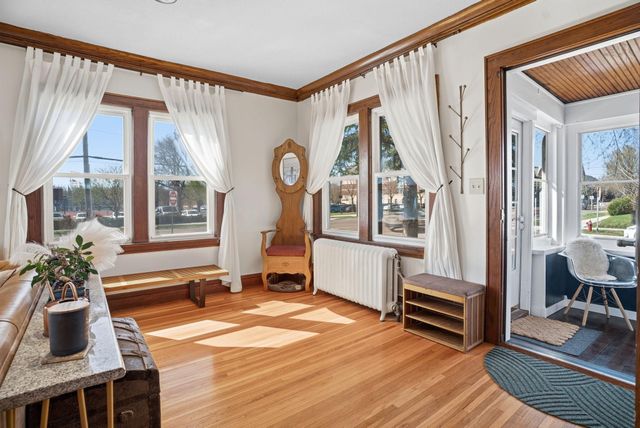 1576 Osceola Avenue, Saint Paul, MN 55105