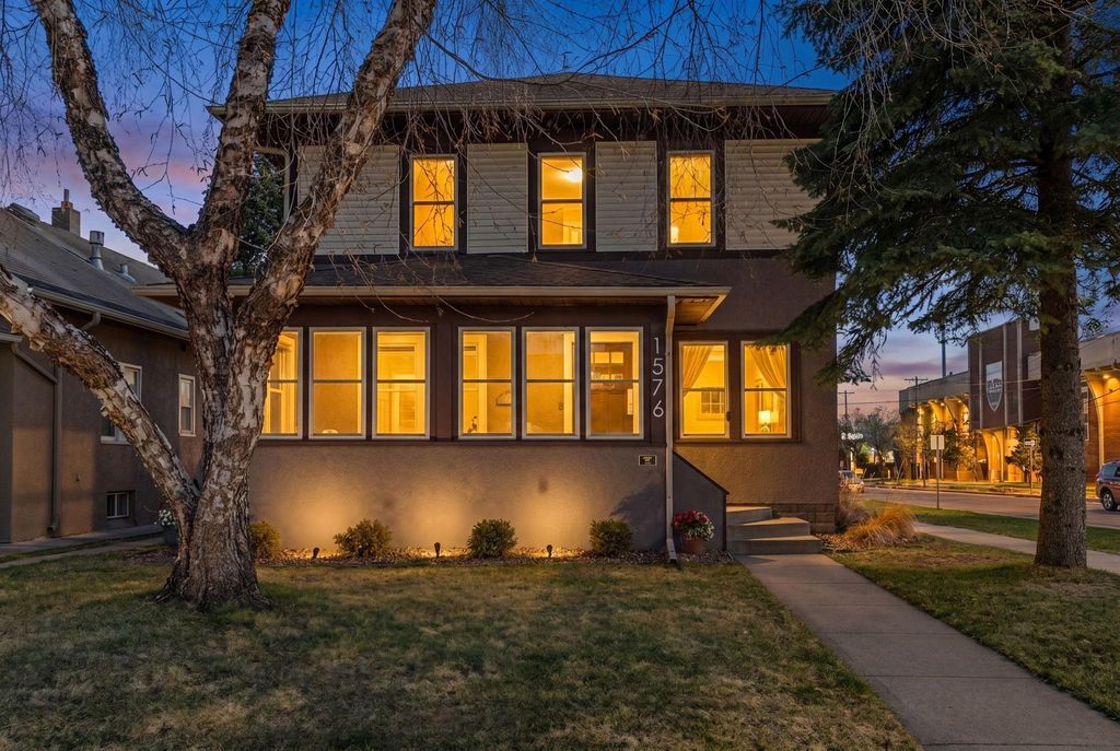 1576 Osceola Avenue, Saint Paul, MN 55105