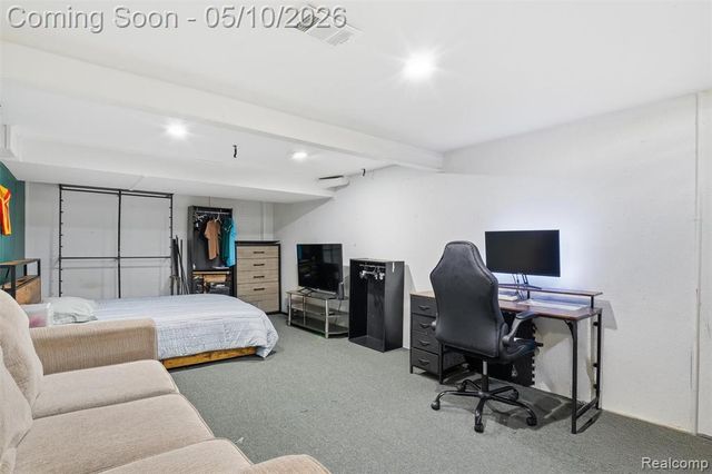 26200 Franklin Pointe Drive, Southfield, MI 48034