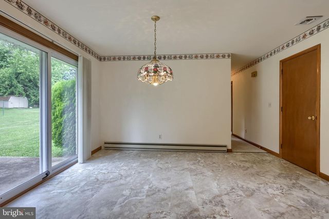 485 SUMMIT DR, Columbia, PA 17512