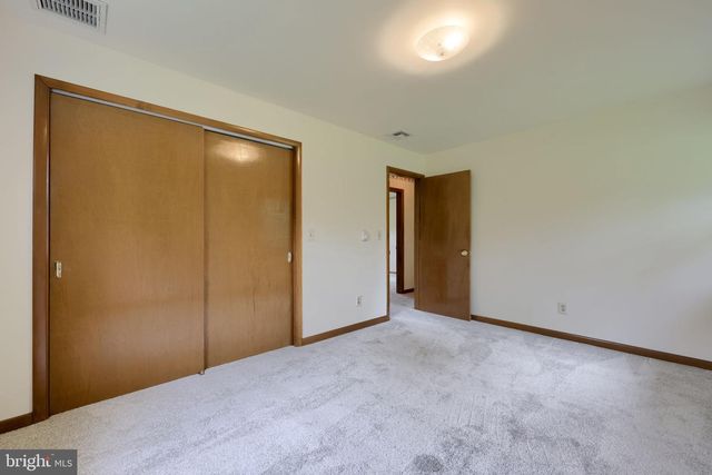 485 SUMMIT DR, Columbia, PA 17512