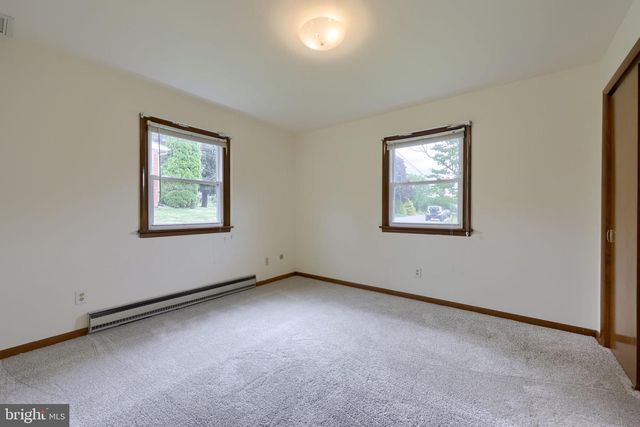 485 SUMMIT DR, Columbia, PA 17512