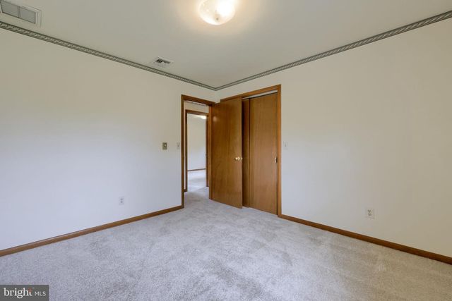 485 SUMMIT DR, Columbia, PA 17512