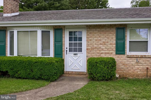 485 SUMMIT DR, Columbia, PA 17512