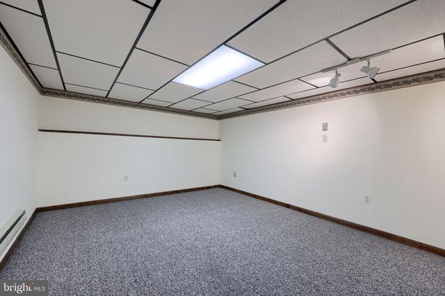 485 SUMMIT DR, Columbia, PA 17512
