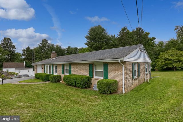 485 SUMMIT DR, Columbia, PA 17512