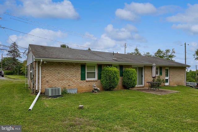 485 SUMMIT DR, Columbia, PA 17512