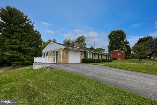 485 SUMMIT DR, Columbia, PA 17512
