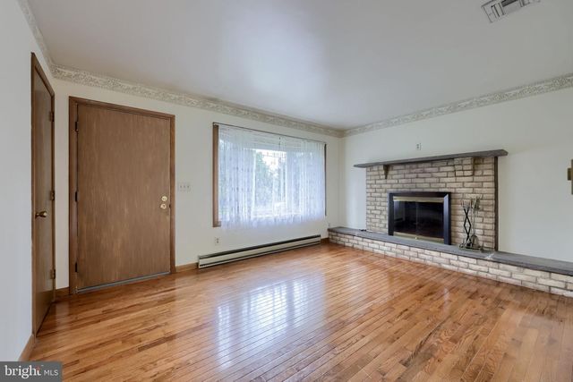 485 SUMMIT DR, Columbia, PA 17512