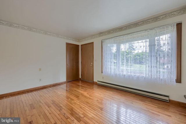 485 SUMMIT DR, Columbia, PA 17512