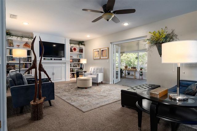 1609 PINE AVENUE, Deland, FL 32724