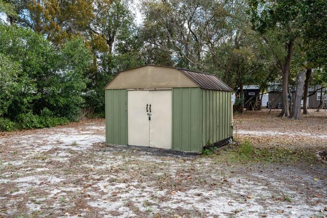 1609 PINE AVENUE, Deland, FL 32724