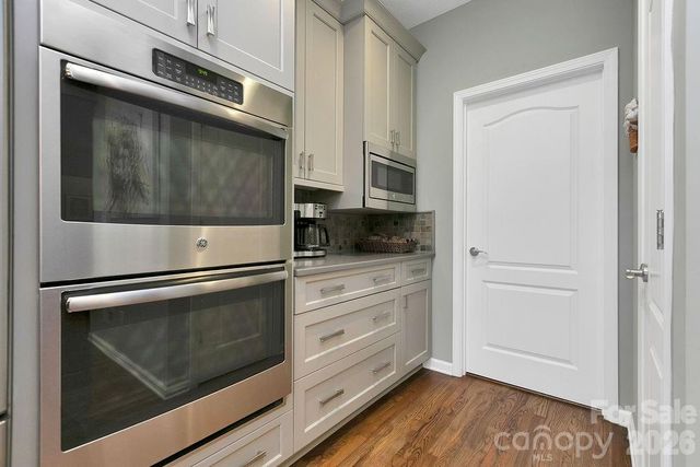 1625 Ugugu Drive, Brevard, NC 28712