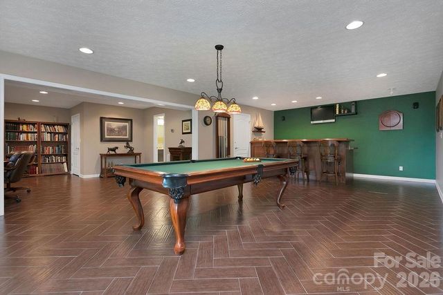 1625 Ugugu Drive, Brevard, NC 28712