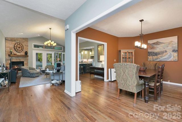 1625 Ugugu Drive, Brevard, NC 28712