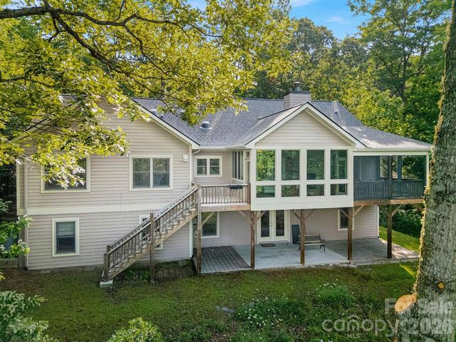 1625 Ugugu Drive, Brevard, NC 28712