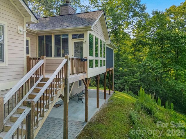 1625 Ugugu Drive, Brevard, NC 28712