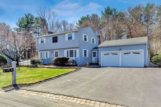 6 Blueberry Hill Road, Groveland, MA 01834