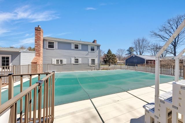 6 Blueberry Hill Road, Groveland, MA 01834