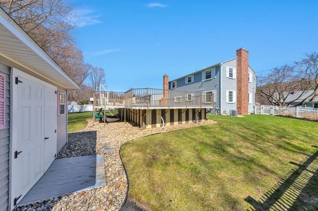 6 Blueberry Hill Road, Groveland, MA 01834