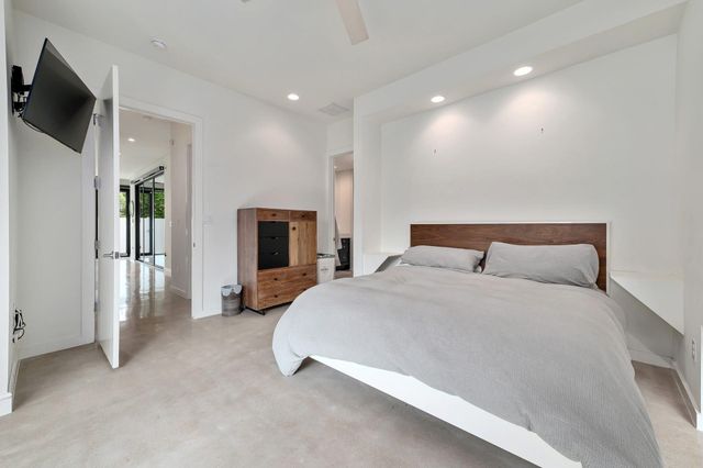 1208 Hillside Ave, Austin, TX 78704