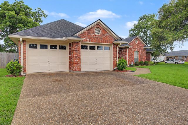 1334 Whitehall, Bossier City, LA 71112