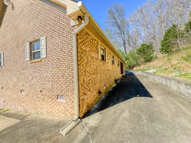 410 Britton Hollow Rd, Pulaski, TN 38478