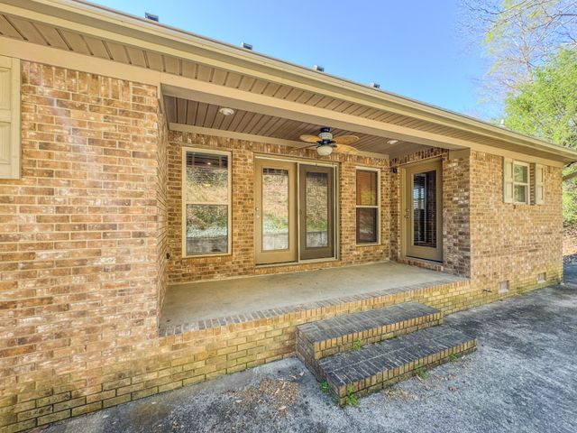 410 Britton Hollow Rd, Pulaski, TN 38478