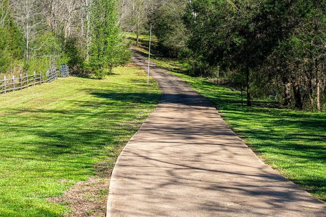 410 Britton Hollow Rd, Pulaski, TN 38478
