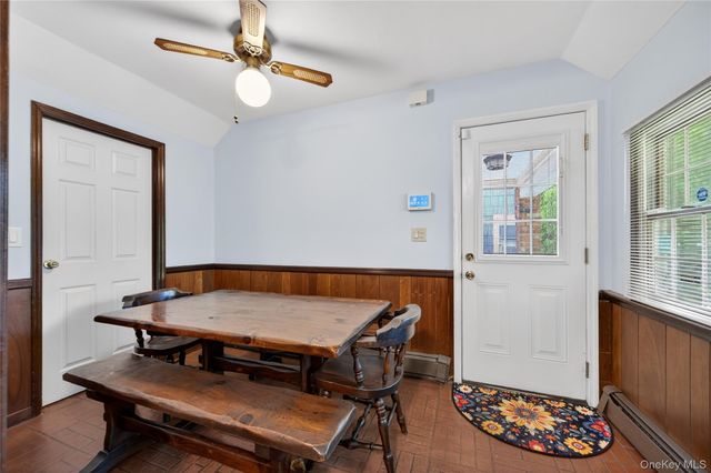 261 Wright Avenue, Carle Place, NY 11514