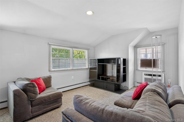 261 Wright Avenue, Carle Place, NY 11514