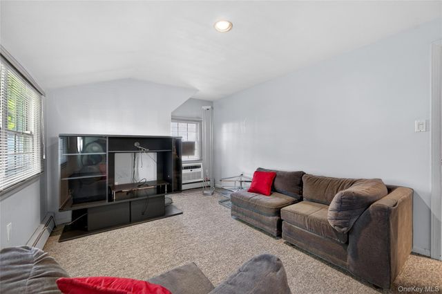 261 Wright Avenue, Carle Place, NY 11514