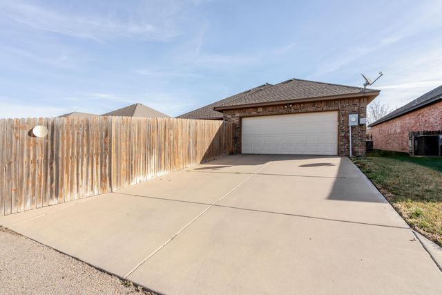 6814 Tivis Street, Amarillo, TX 79119