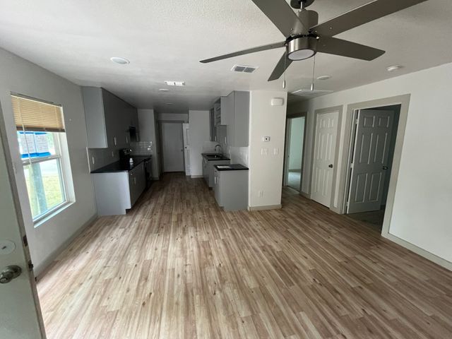 2554 Marfa Avenue, Dallas, TX 75216