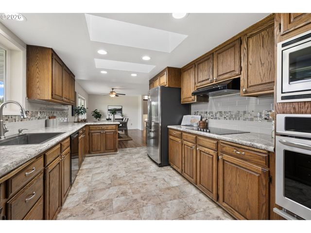 12775 S MAPLE GROVE Rd, Molalla, OR 97038