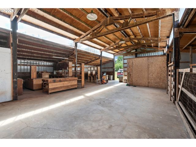 12775 S MAPLE GROVE Rd, Molalla, OR 97038