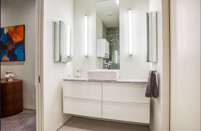 2300 N Carroll Avenue, Dallas, TX 75204