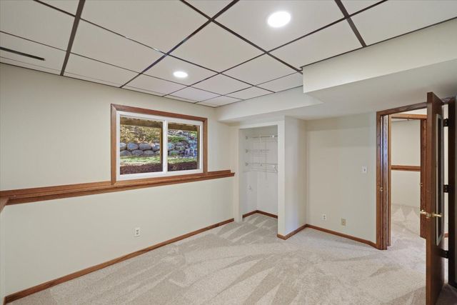 10365 Buckingham Drive, Eden Prairie, MN 55347