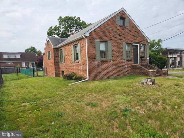 14 E EVESHAM RD, Glendora, NJ 08029