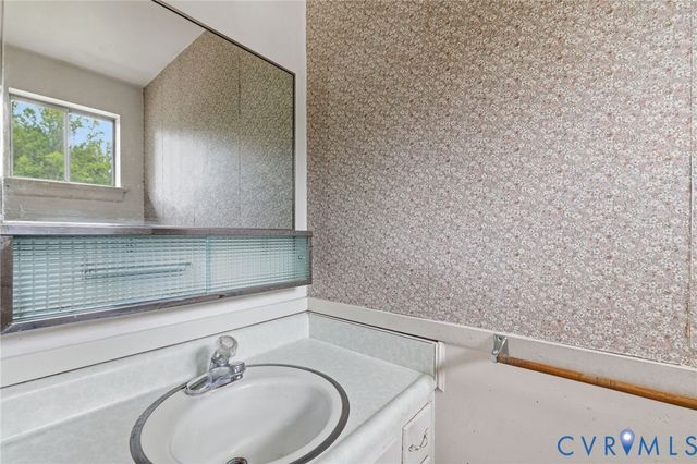 6267 Westhaven Dr, Mechanicsville, VA 23111