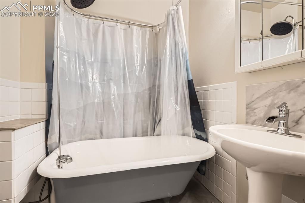 Image 15 of property listing at 511 E Platte Avenue, Colorado Springs, CO 80903