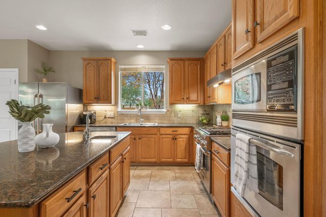 403 Clear Creek CV, Cedar Park, TX 78613