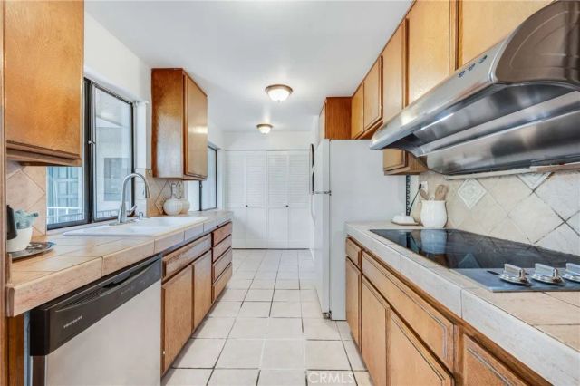 4209 Via Arbolada 234, Los Angeles, CA 90042