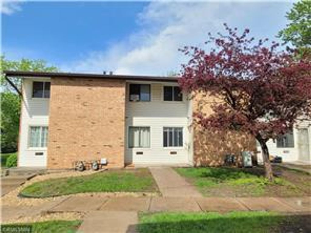 5936 83rd Parkway N, Brooklyn Park, MN 55443