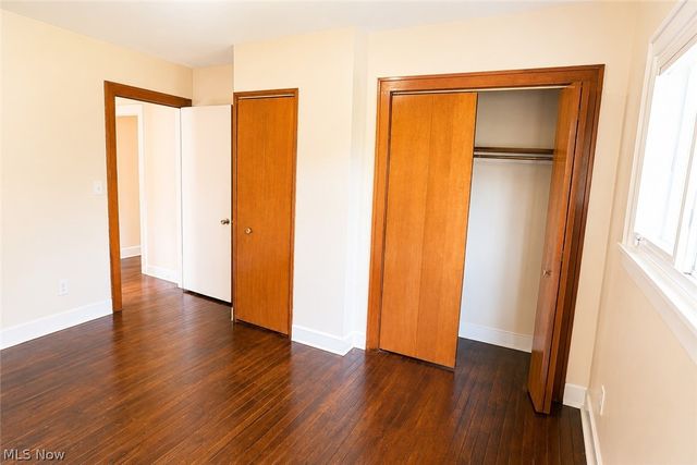 9725 Parkview Avenue, Garfield Heights, OH 44125