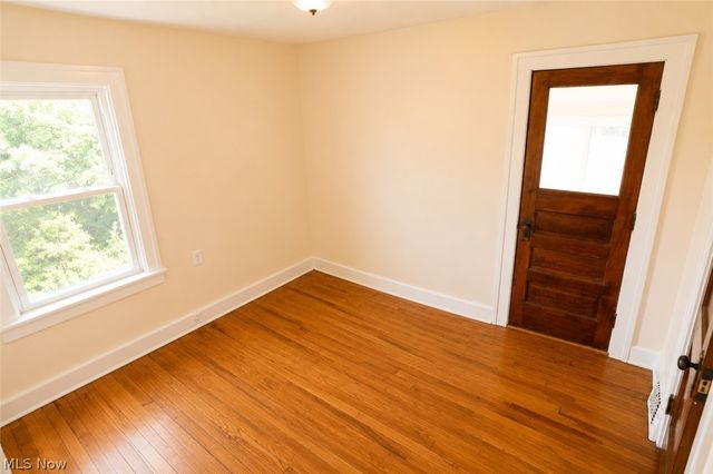 9725 Parkview Avenue, Garfield Heights, OH 44125