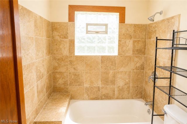 9725 Parkview Avenue, Garfield Heights, OH 44125