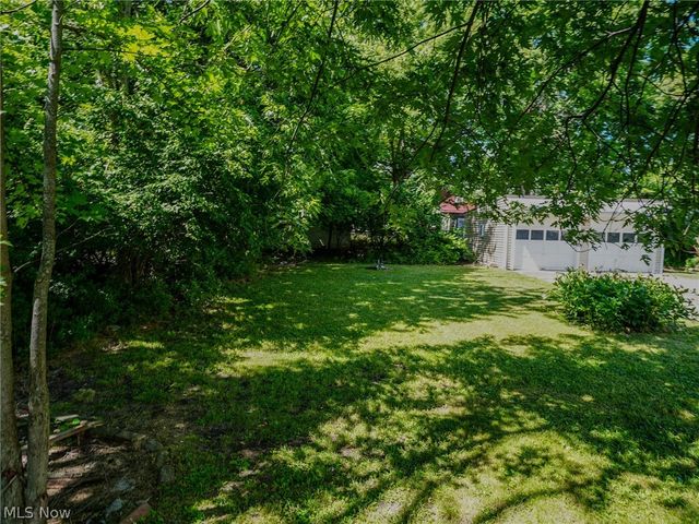 9725 Parkview Avenue, Garfield Heights, OH 44125