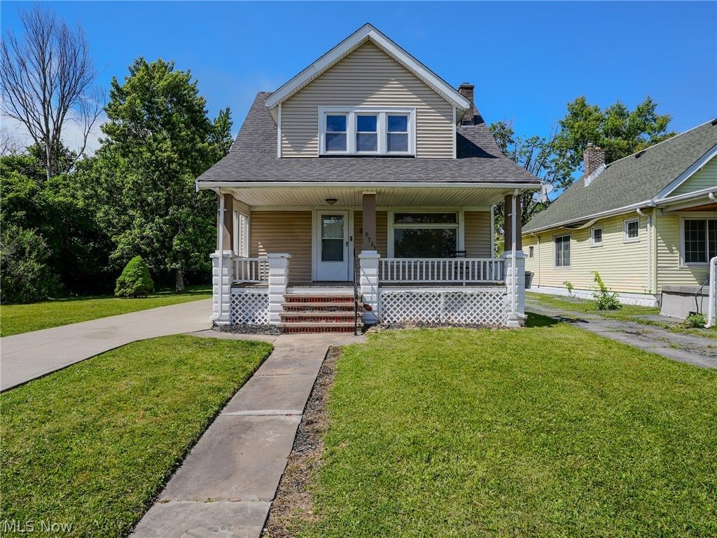 9725 Parkview Avenue, Garfield Heights, OH 44125