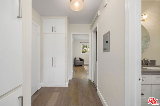 827 Bay Street 5, Santa Monica, CA 90405
